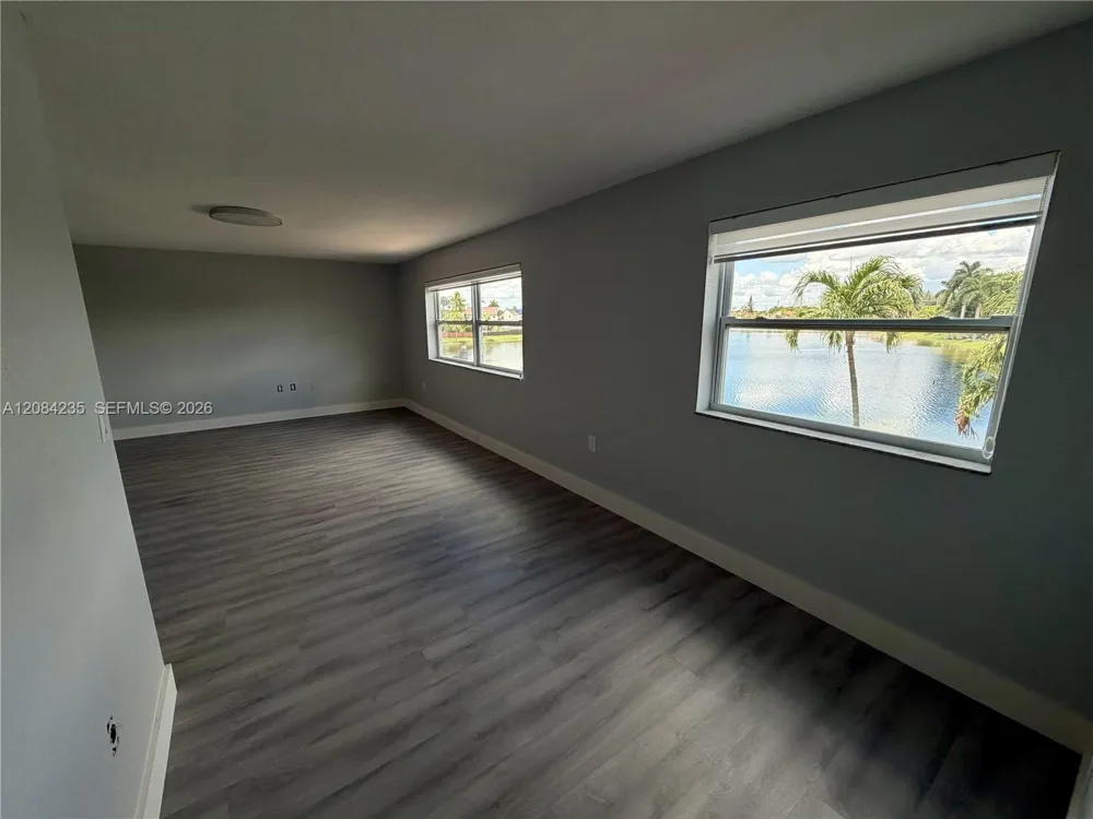 13259 SW 9th Ln Miami, FL 33184