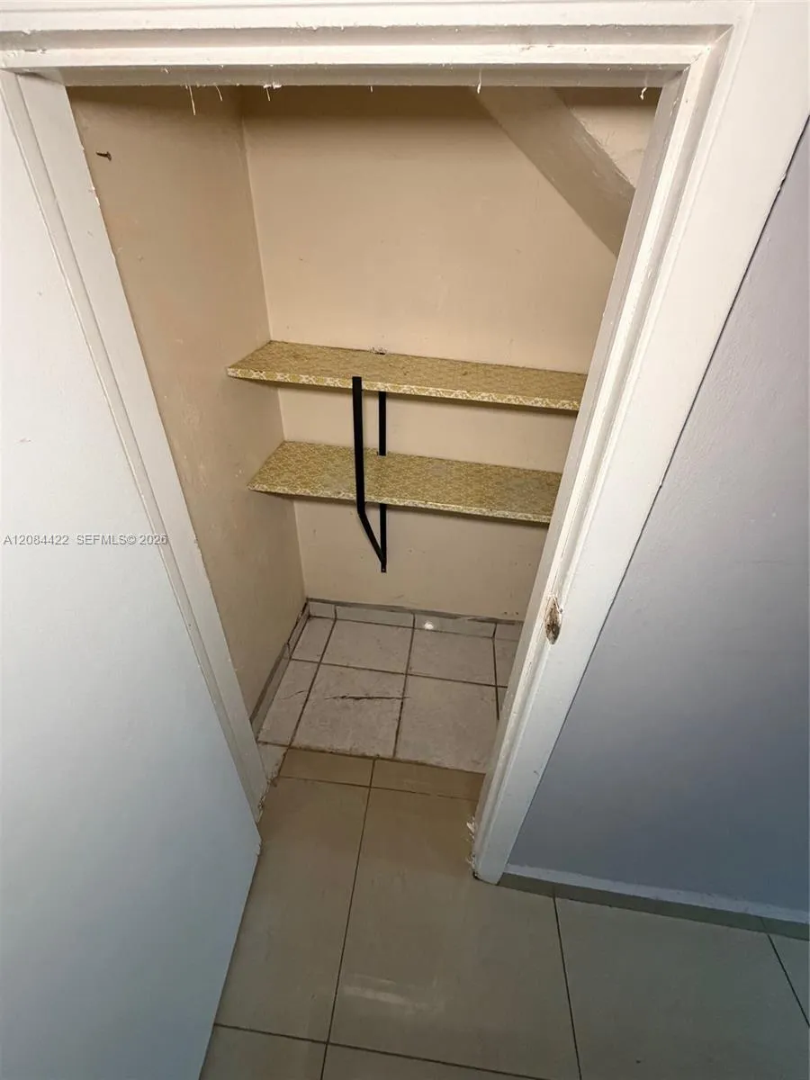 7006 W 17th Ct Hialeah, FL 33014
