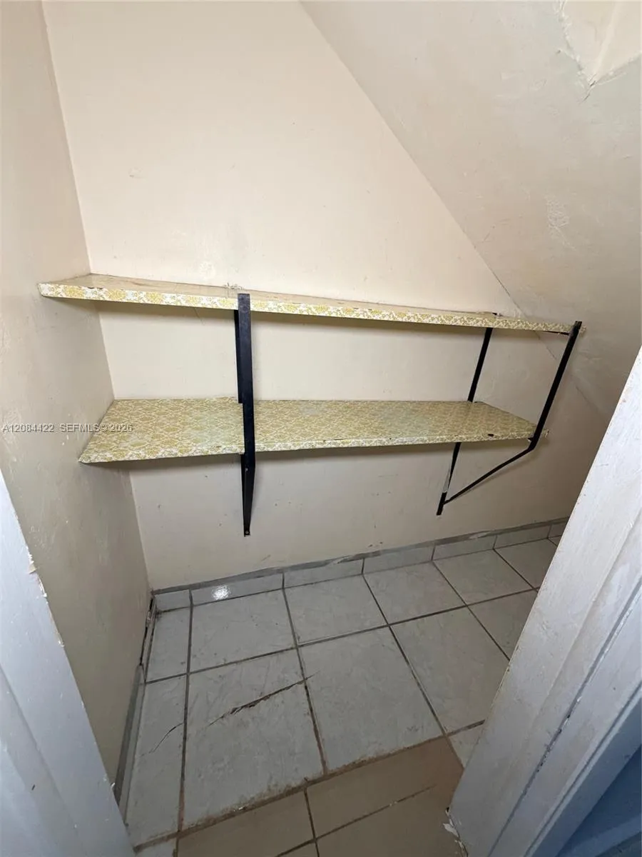 7006 W 17th Ct Hialeah, FL 33014