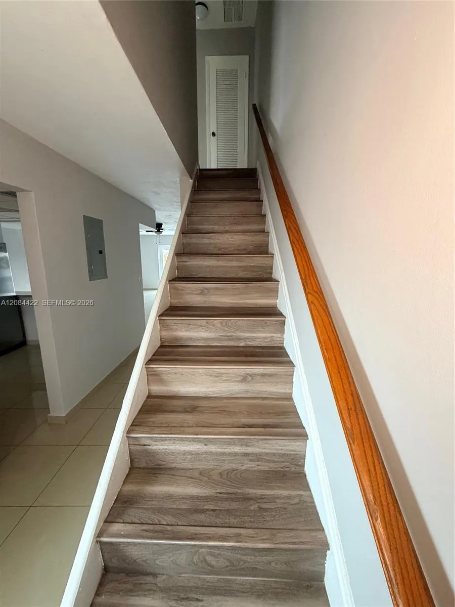 7006 W 17th Ct Hialeah, FL 33014