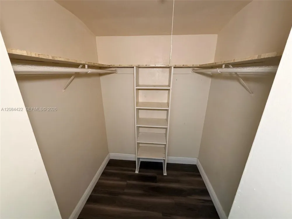 7006 W 17th Ct Hialeah, FL 33014