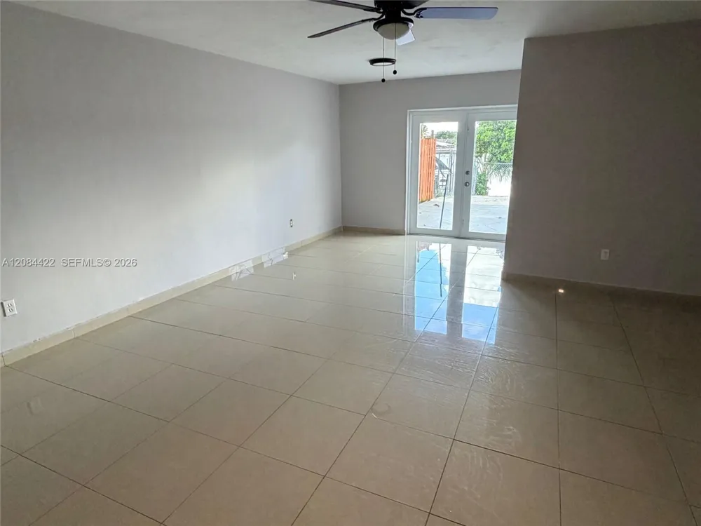 7006 W 17th Ct Hialeah, FL 33014