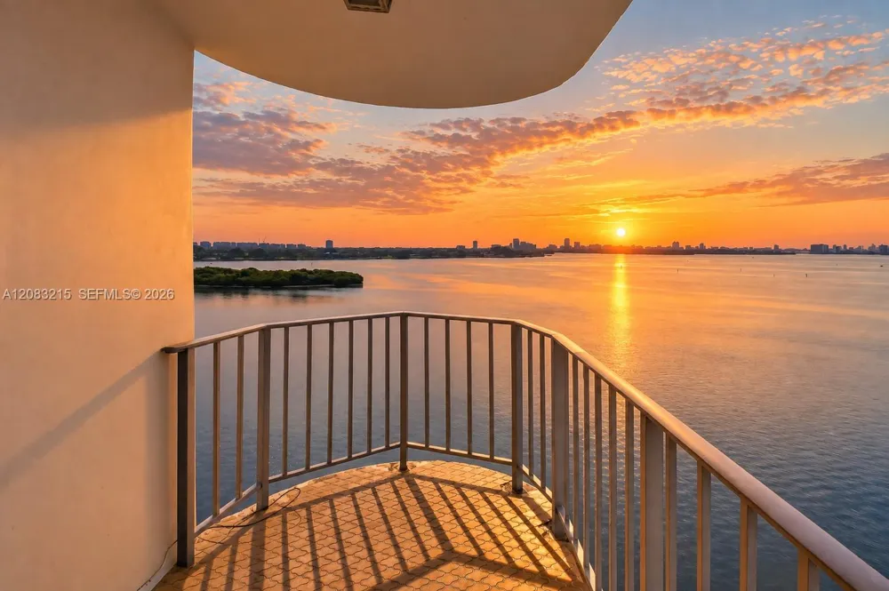 11930 Bayshore Dr #1405 North Miami, FL 33181