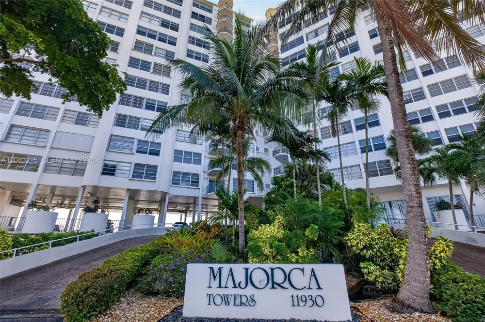 11930 Bayshore Dr #1405 North Miami, FL 33181