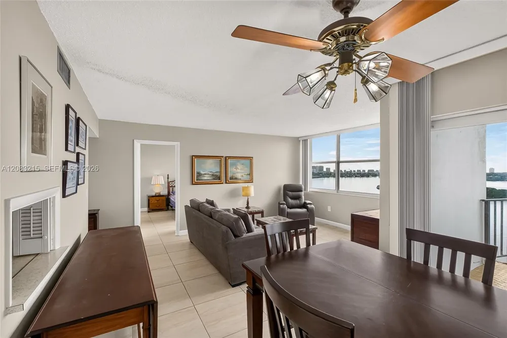 11930 Bayshore Dr #1405 North Miami, FL 33181