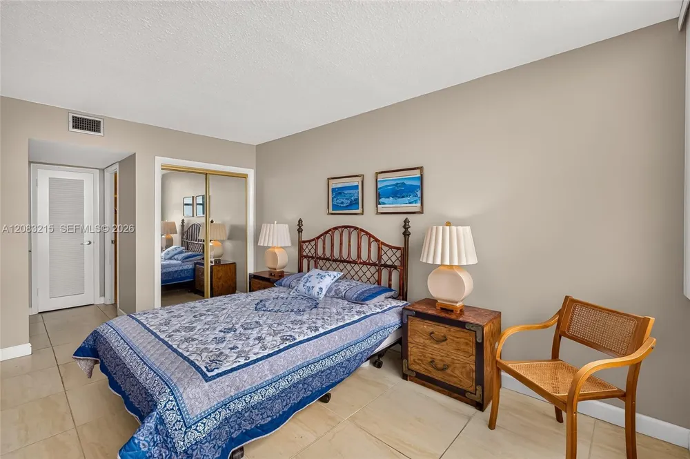 11930 Bayshore Dr #1405 North Miami, FL 33181