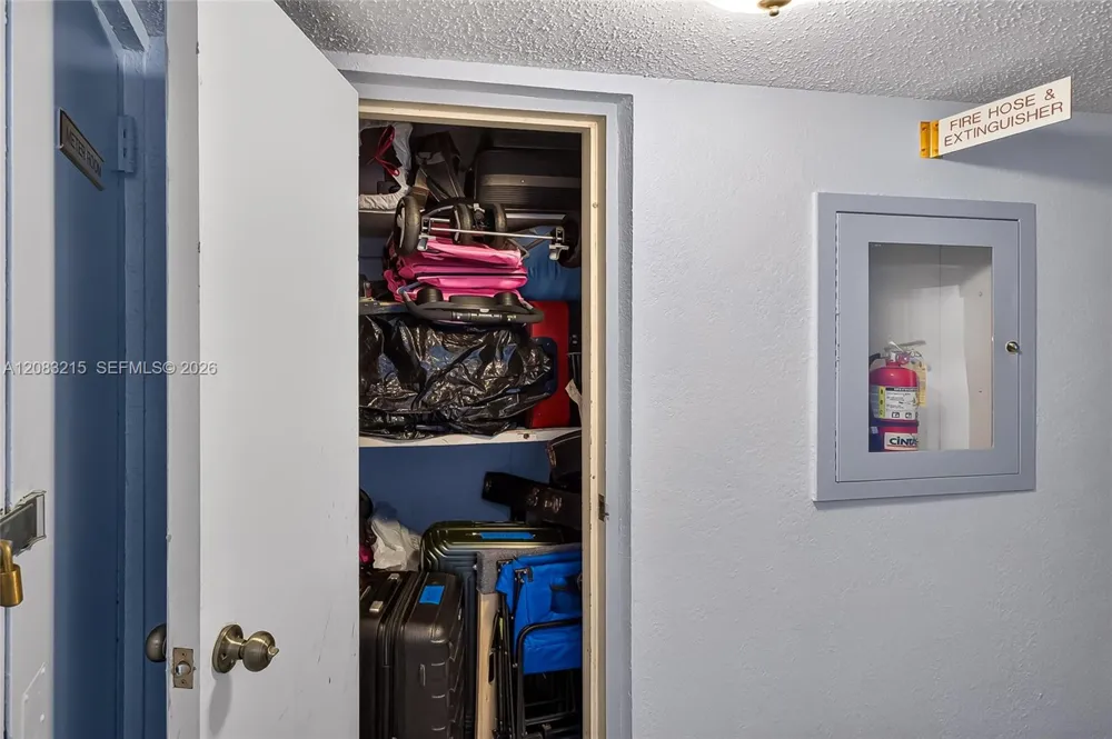 11930 Bayshore Dr #1405 North Miami, FL 33181