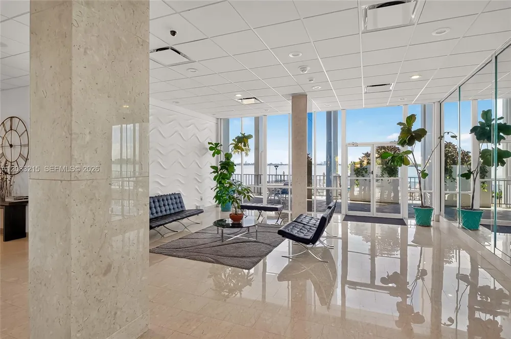 11930 Bayshore Dr #1405 North Miami, FL 33181