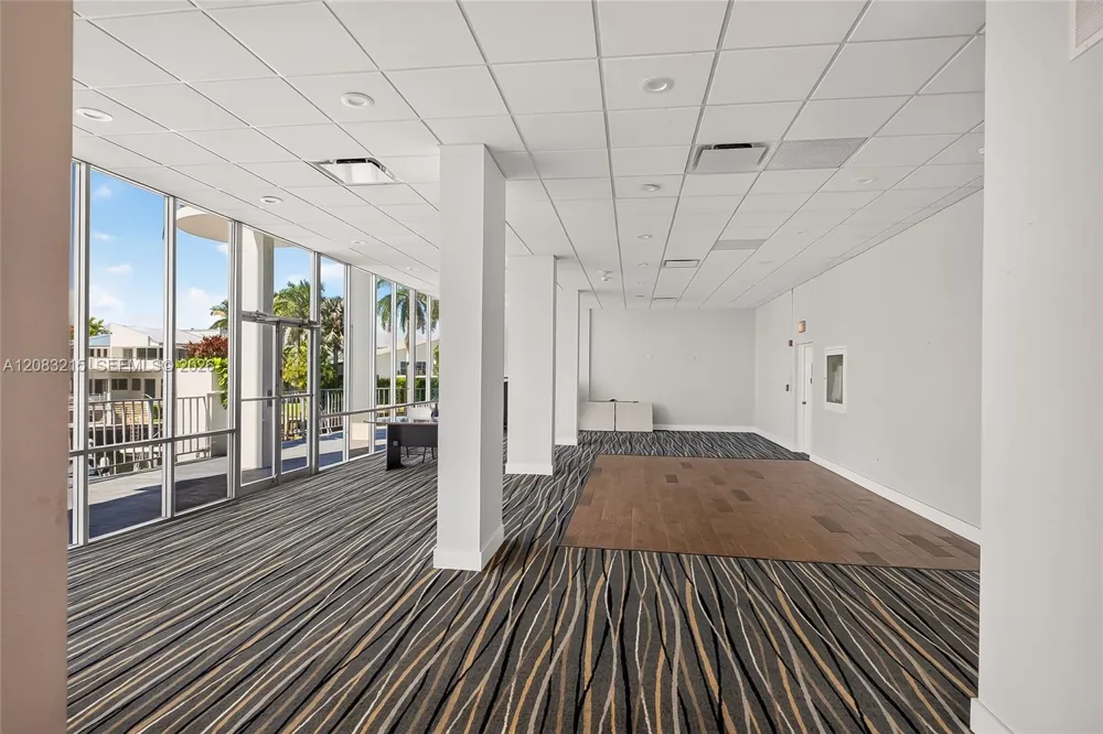 11930 Bayshore Dr #1405 North Miami, FL 33181