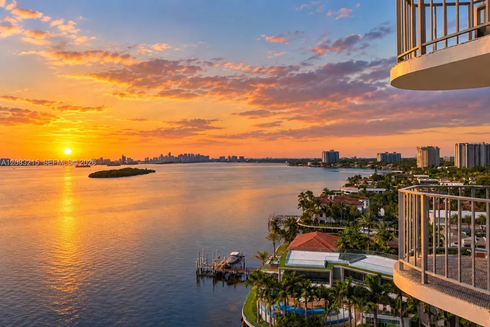 11930 Bayshore Dr #1405 North Miami, FL 33181