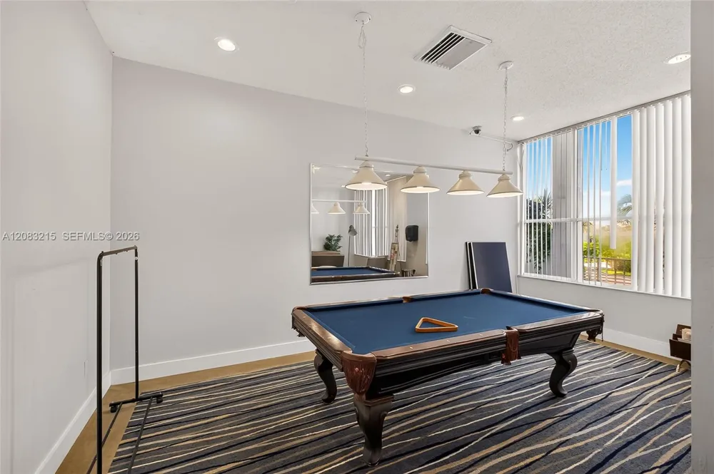 11930 Bayshore Dr #1405 North Miami, FL 33181