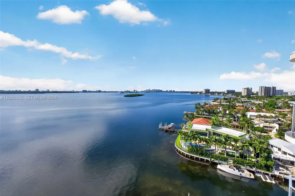 11930 Bayshore Dr #1405 North Miami, FL 33181