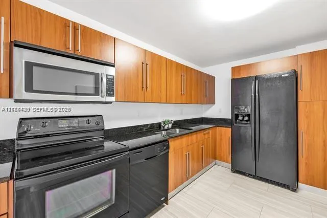 3001 S Ocean Dr #433 Hollywood, FL 33019