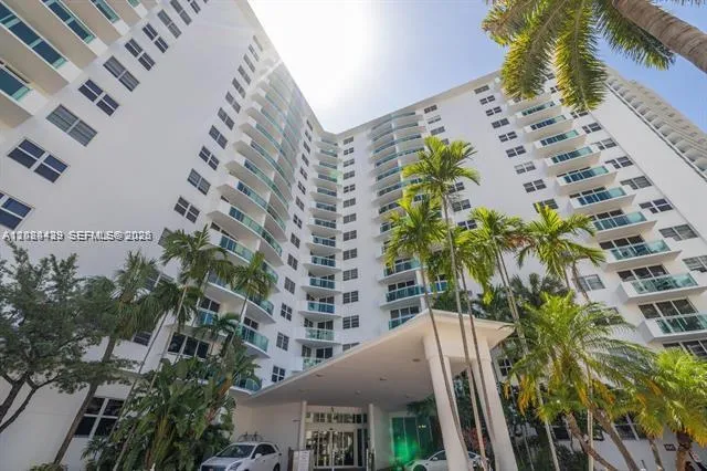 3001 S Ocean Dr #433 Hollywood, FL 33019