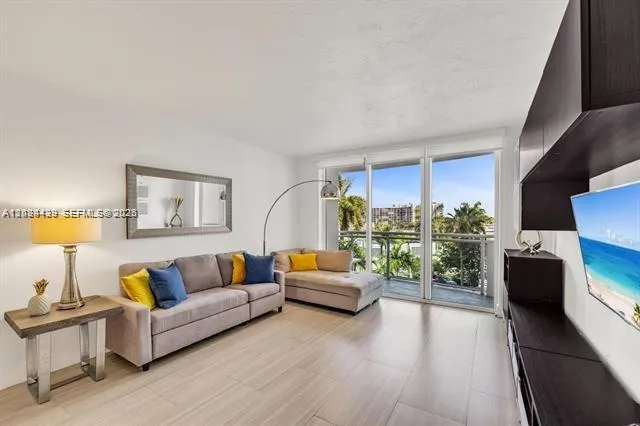 3001 S Ocean Dr #433 Hollywood, FL 33019