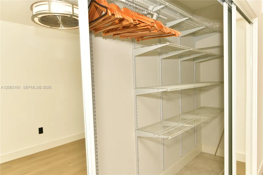 65 Washington Ave #25 Miami Beach, FL 33139