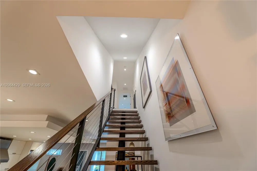 3167 Gifford Ln #3167 Miami, FL 33133