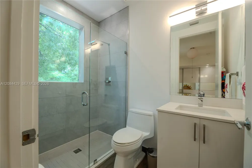 3167 Gifford Ln #3167 Miami, FL 33133