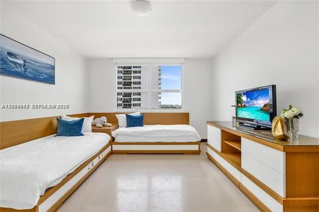 2080 S Ocean Dr #1203 Hallandale Beach, FL 33009