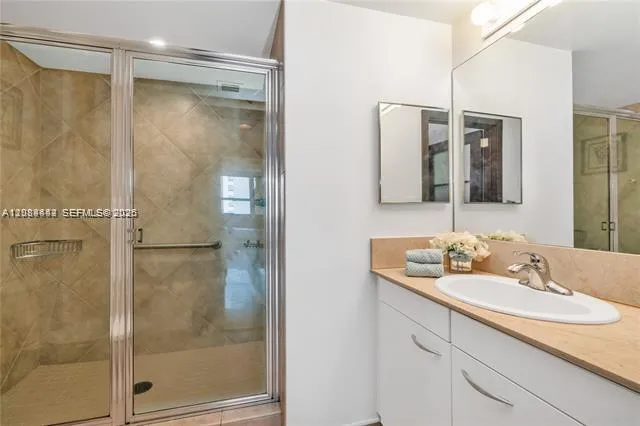 2080 S Ocean Dr #1203 Hallandale Beach, FL 33009