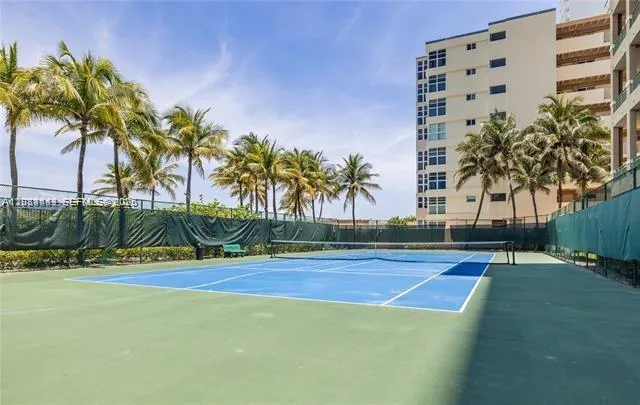 2080 S Ocean Dr #1203 Hallandale Beach, FL 33009