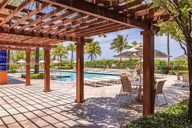2080 S Ocean Dr #1203 Hallandale Beach, FL 33009
