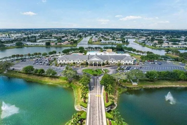 90 ANDOVER D West Palm Beach, FL 33417