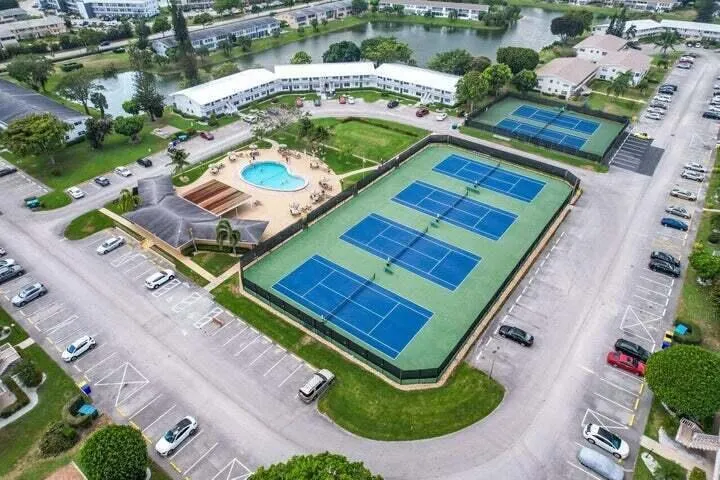 90 ANDOVER D West Palm Beach, FL 33417