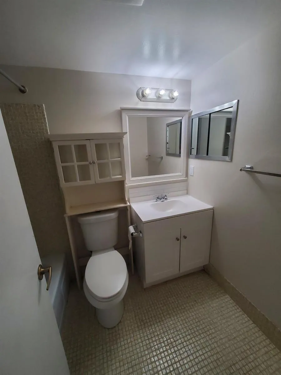 90 ANDOVER D West Palm Beach, FL 33417