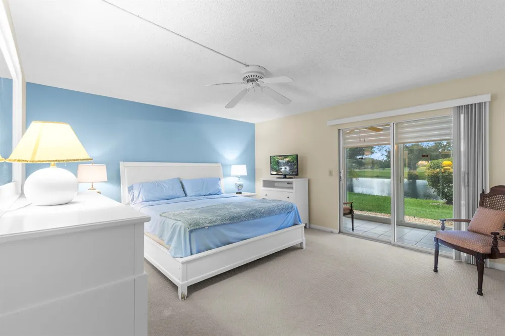 1145 Cambridge G Deerfield Beach, FL 33442