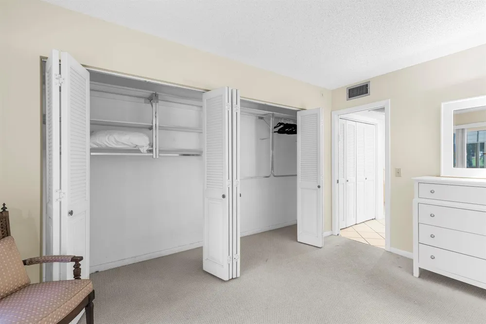 1145 Cambridge G Deerfield Beach, FL 33442