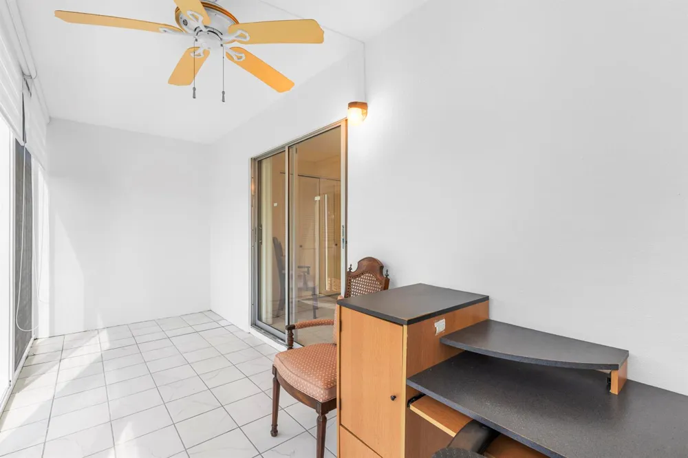 1145 Cambridge G Deerfield Beach, FL 33442