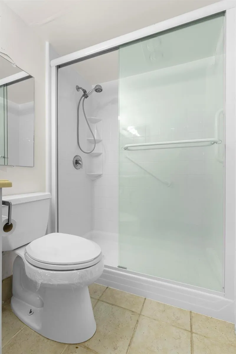 1145 Cambridge G Deerfield Beach, FL 33442
