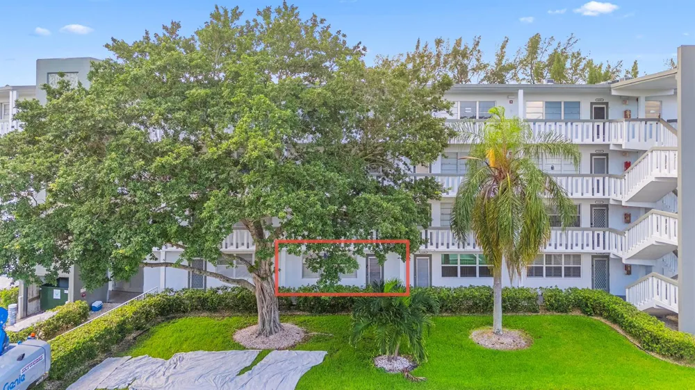 1145 Cambridge G Deerfield Beach, FL 33442