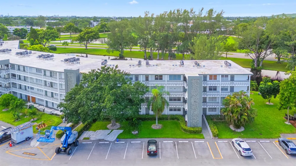 1145 Cambridge G Deerfield Beach, FL 33442
