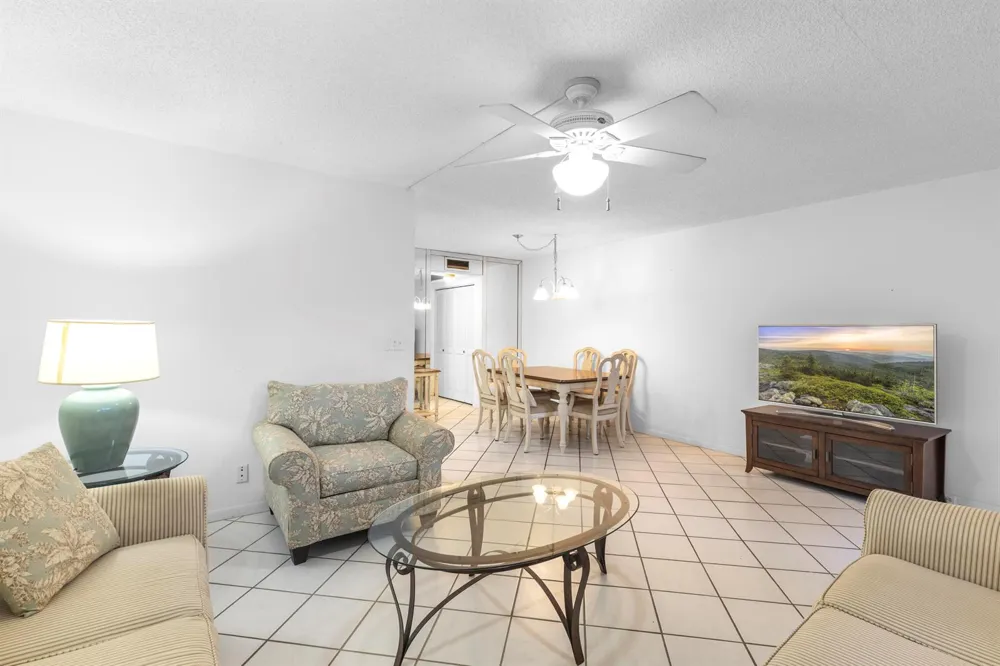 1145 Cambridge G Deerfield Beach, FL 33442