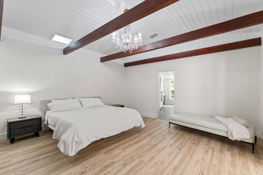 50 NW 5TH AVENUE Boca Raton, FL 33432