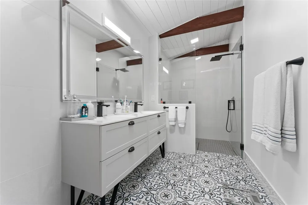 50 NW 5TH AVENUE Boca Raton, FL 33432
