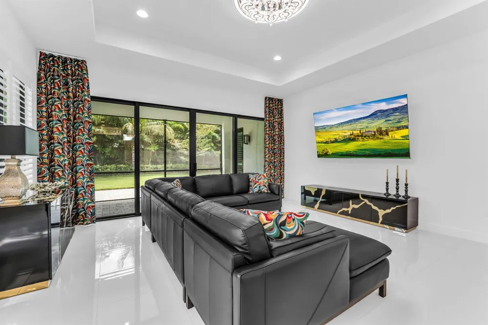 9285 MOUNTAIN PINE Grove Boynton Beach, FL 33473