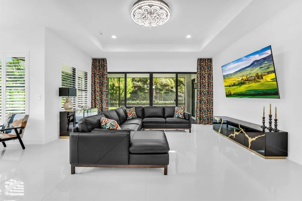 9285 MOUNTAIN PINE Grove Boynton Beach, FL 33473