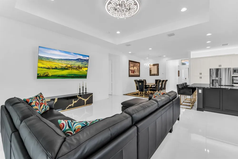 9285 MOUNTAIN PINE Grove Boynton Beach, FL 33473