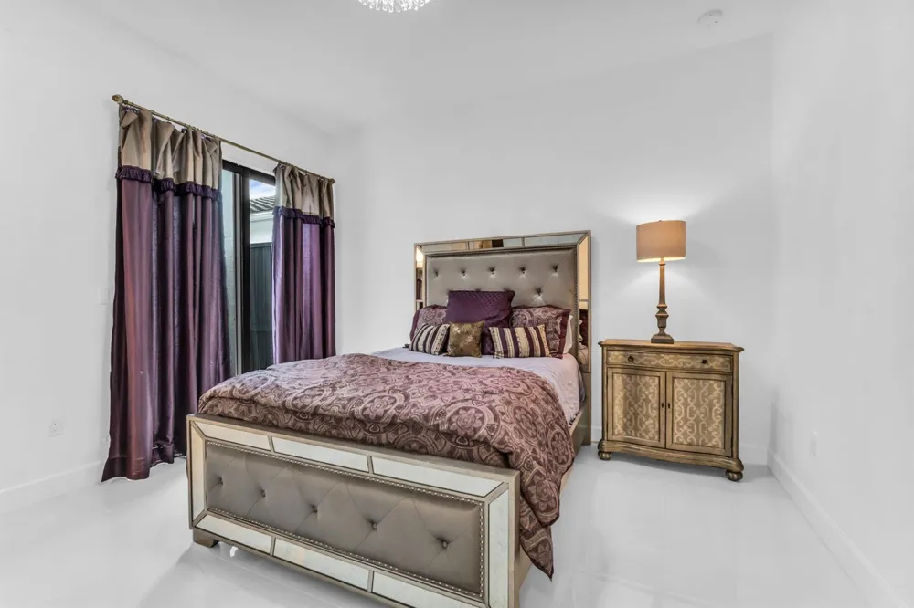9285 MOUNTAIN PINE Grove Boynton Beach, FL 33473