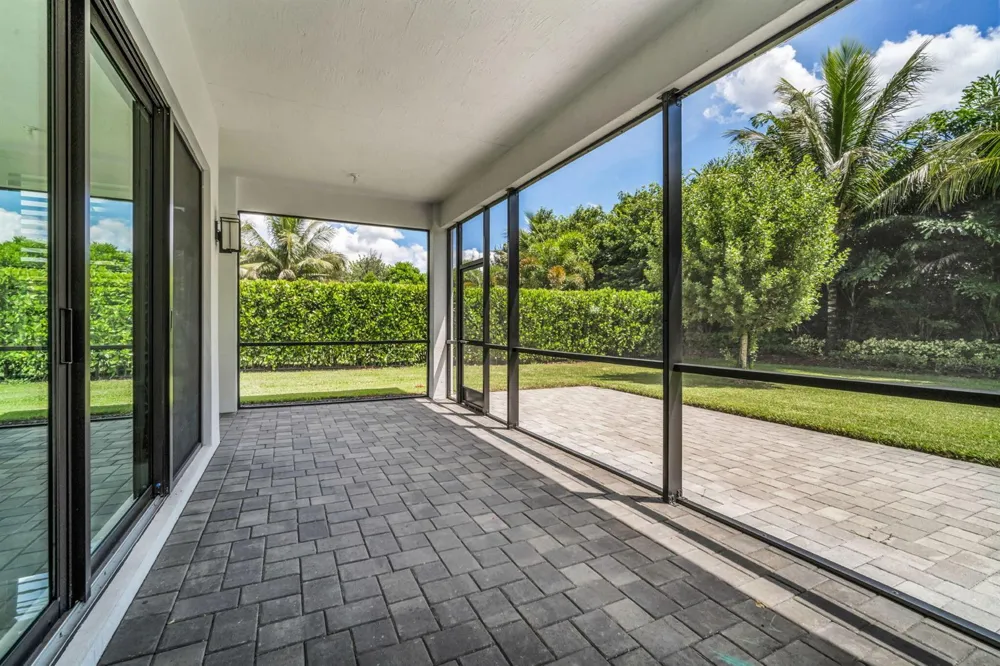 9285 MOUNTAIN PINE Grove Boynton Beach, FL 33473