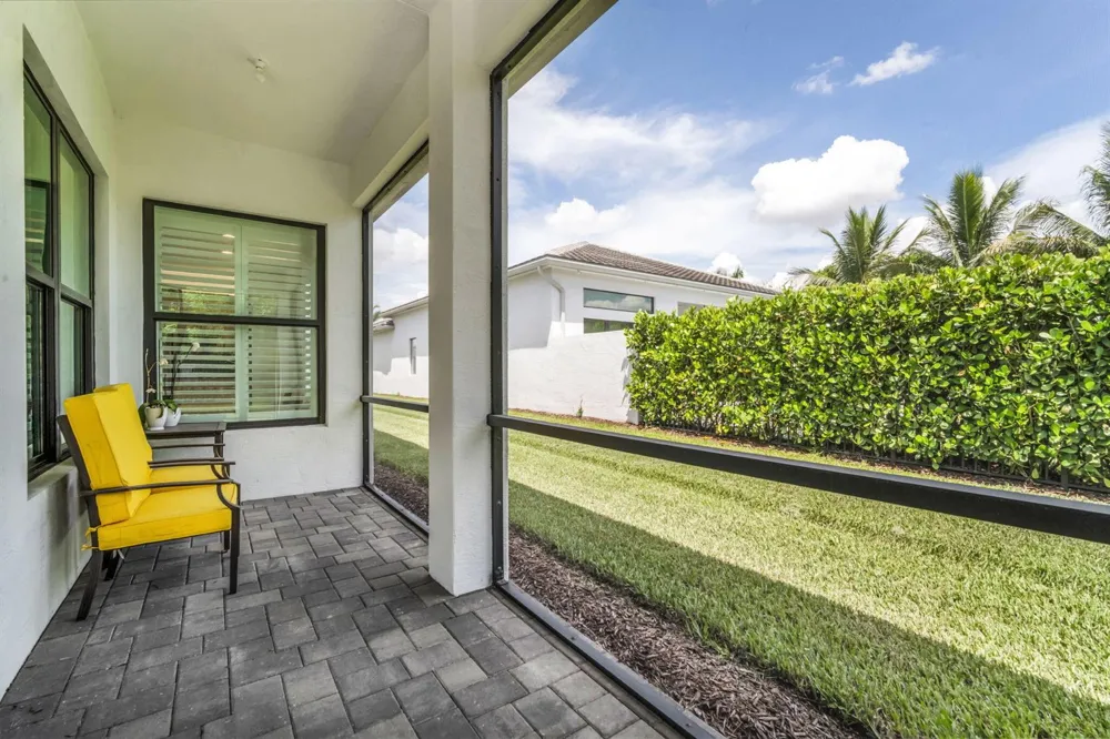 9285 MOUNTAIN PINE Grove Boynton Beach, FL 33473