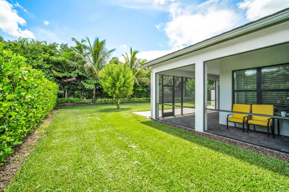 9285 MOUNTAIN PINE Grove Boynton Beach, FL 33473
