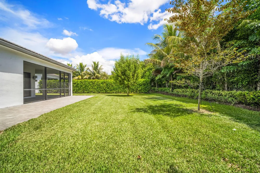 9285 MOUNTAIN PINE Grove Boynton Beach, FL 33473