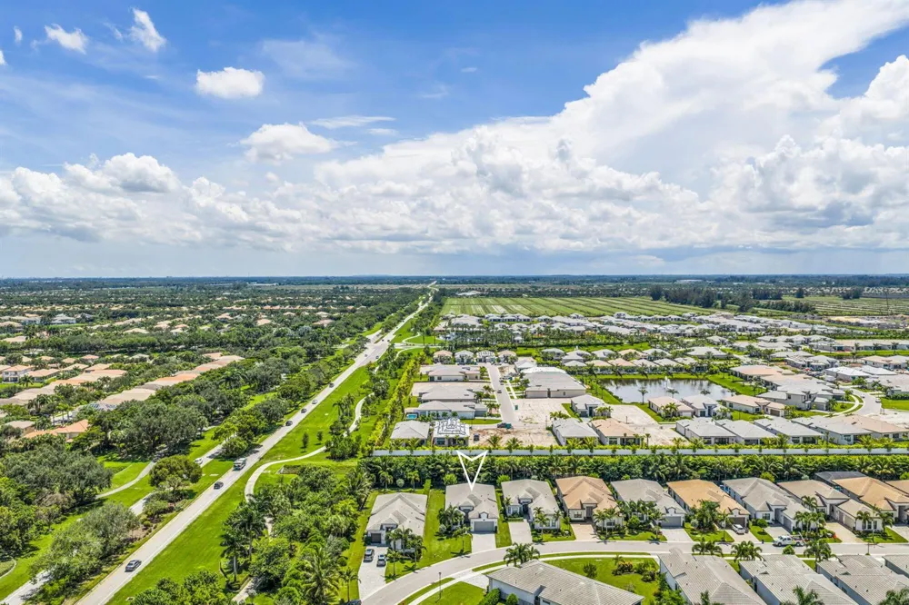 9285 MOUNTAIN PINE Grove Boynton Beach, FL 33473
