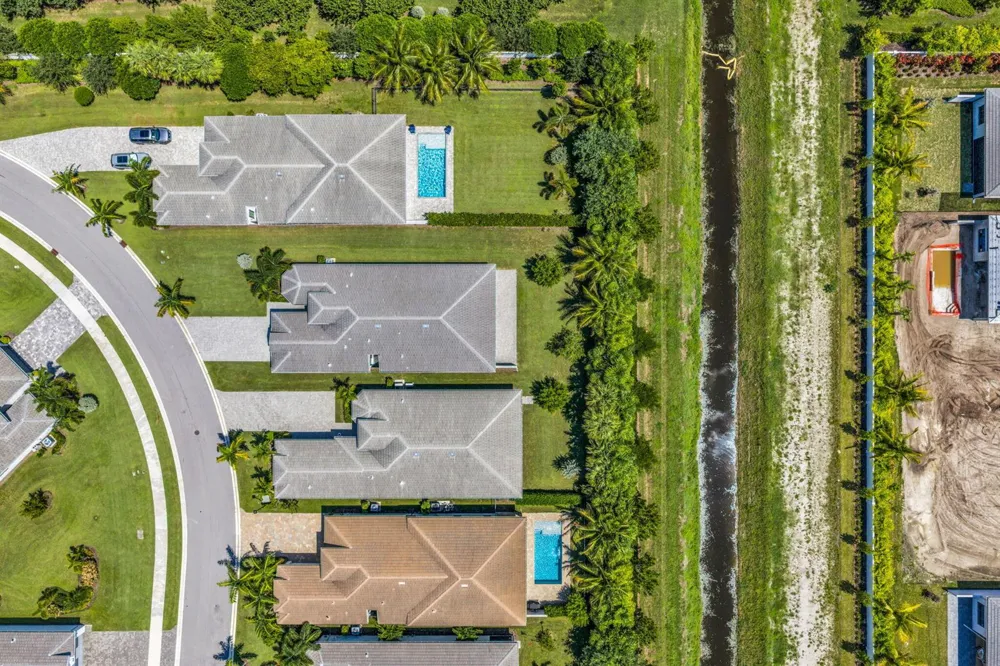 9285 MOUNTAIN PINE Grove Boynton Beach, FL 33473