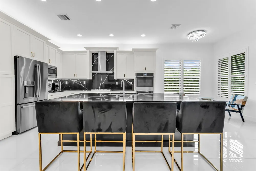 9285 MOUNTAIN PINE Grove Boynton Beach, FL 33473