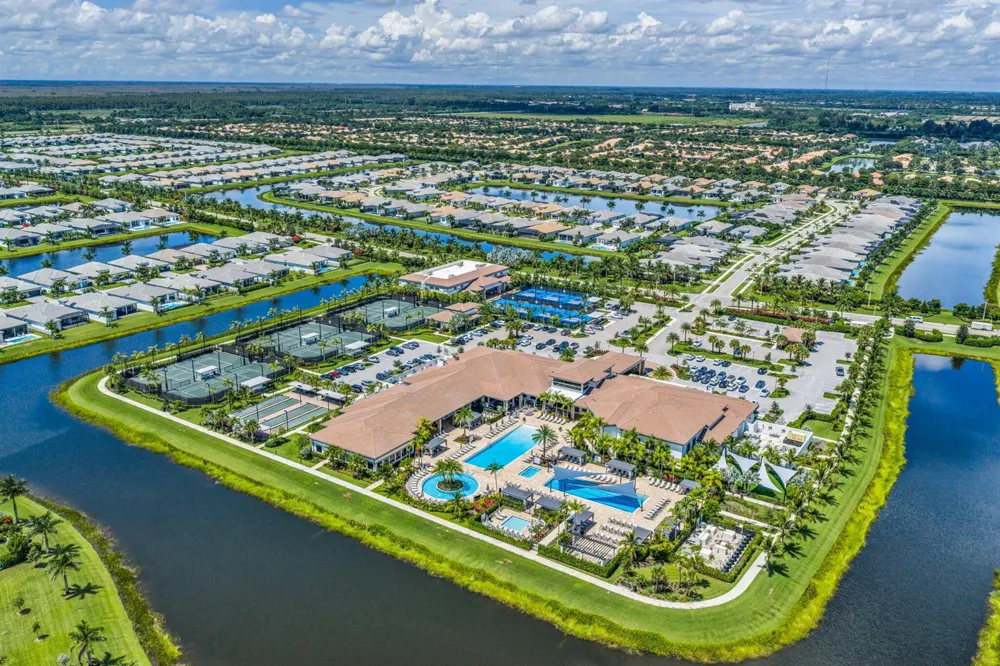 9285 MOUNTAIN PINE Grove Boynton Beach, FL 33473